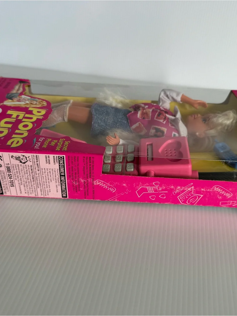 🩷NIB. Mattel Barbie Sister Skipper Phone Fun doll with pink flip phone- 1995